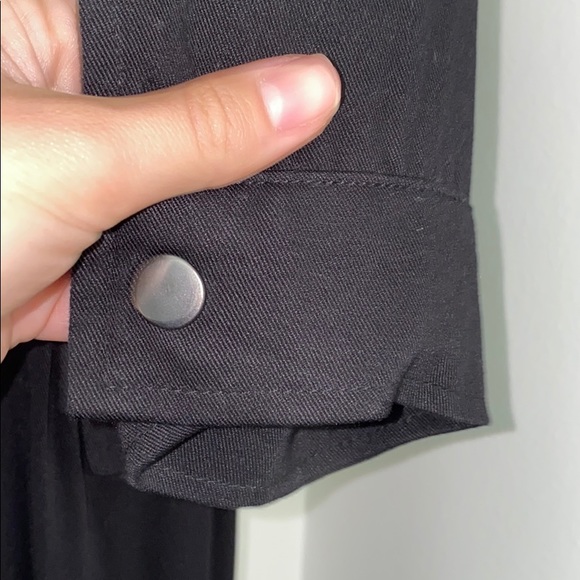 Black Jacket - Picture 6 of 7